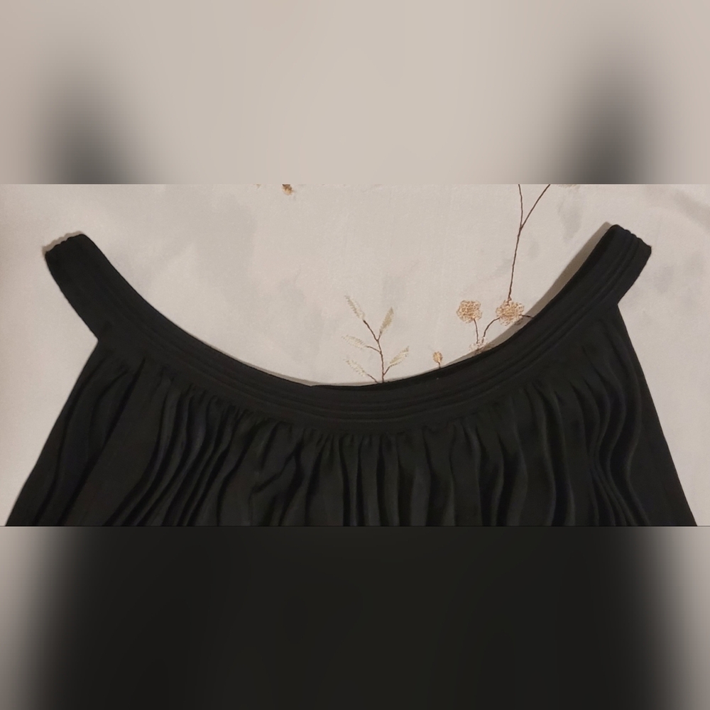​Vince. Black Sunburst Pleated Neck Halter Maxi Dress - 10 - Picture 7 of 15